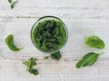 Kokos-Basilikum Pesto (vegan, Paleo)